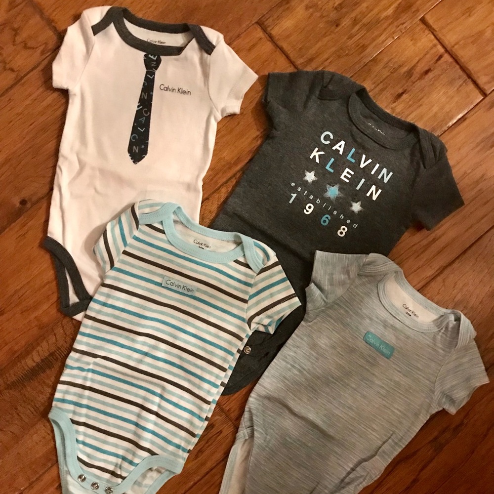 NEW Calvin Klein 4 piece set